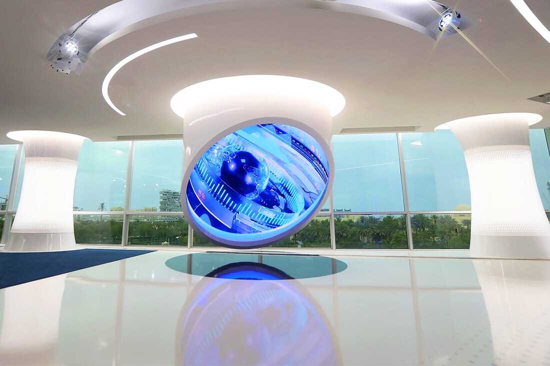 Creative Round LED feature 2